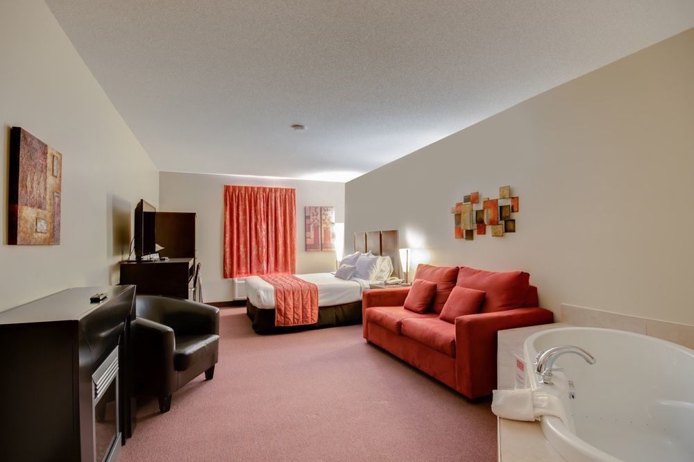 Econo Lodge Inn & Suites Saint Apollinaire Dış mekan fotoğraf